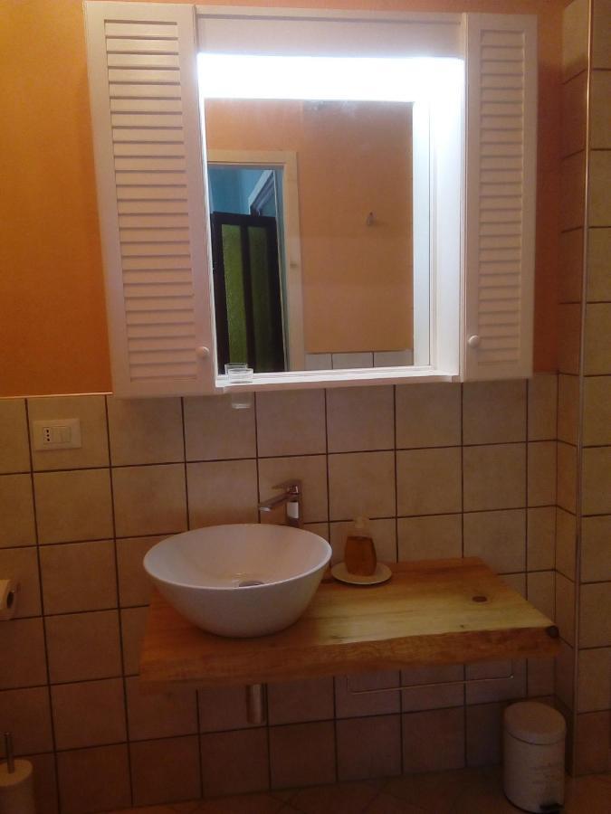 Terre Di Creta...Per Sognare Hotel Pomaia Екстериор снимка